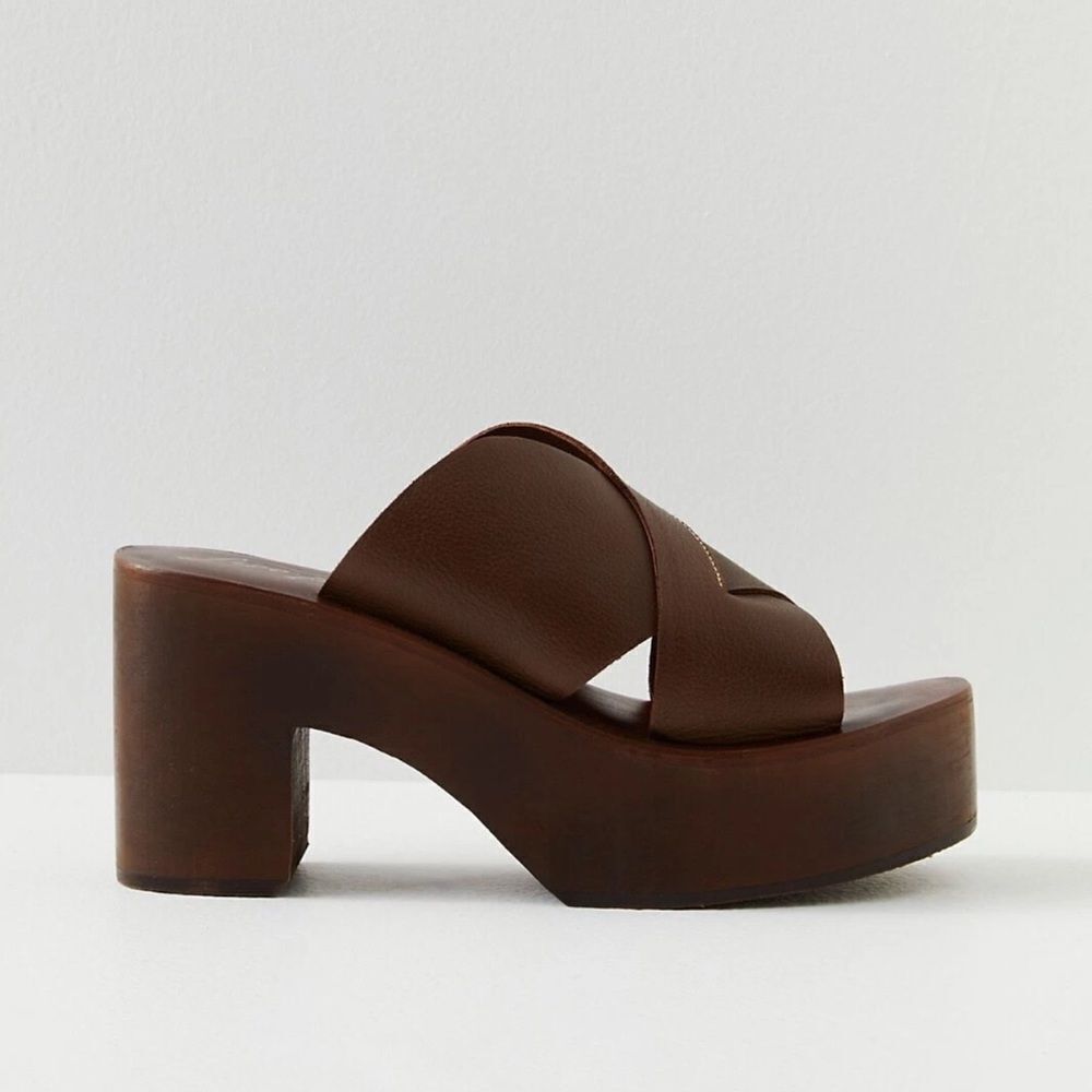 Free People Kora Platform Clogs Chunky Wooden Platform Leather upper - Picture 6 of 9